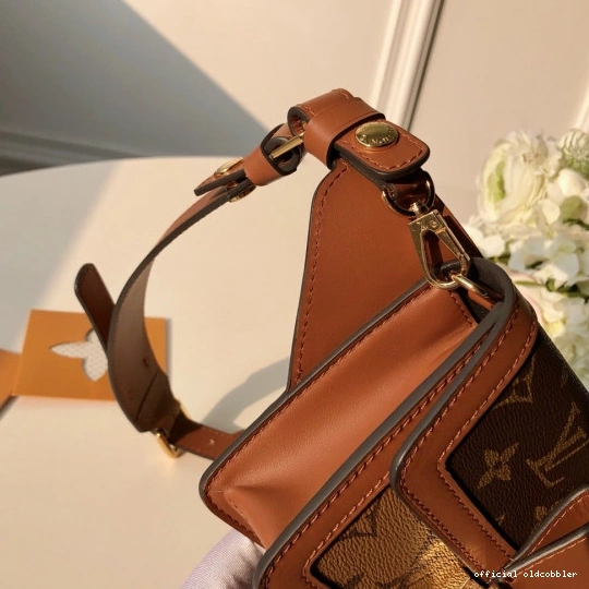 Official oldcobbler Spring Louis Belt Vuitton Show） Bag（2019 0806